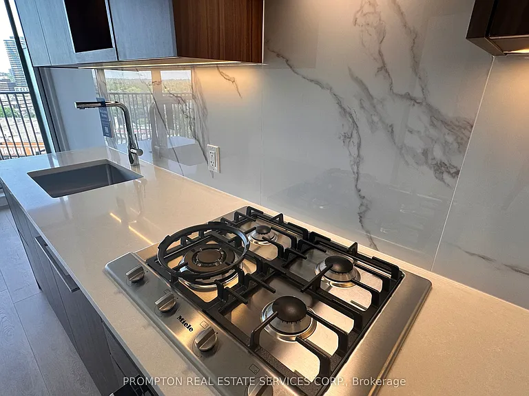 18 Esther Shiner Blvd S #909 — Photo 18