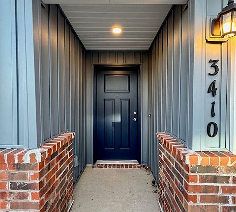 2nd image of 3410 SW Adoration St #1