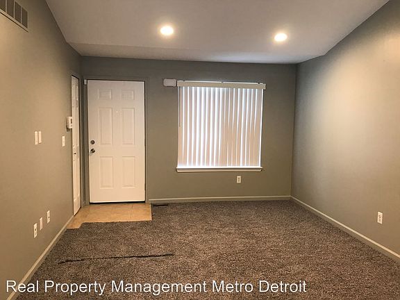 2nd image of 25954 Santina Ln