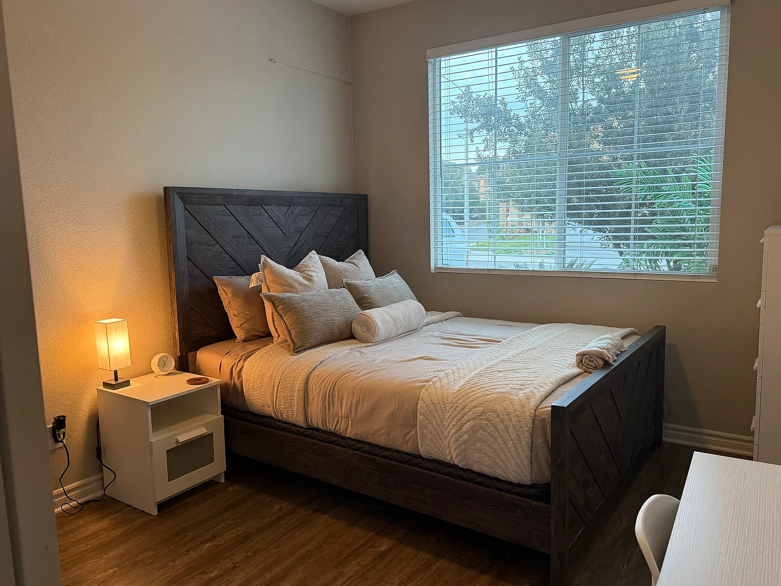 1 bed, 2123 sqft, $950 — Photo 4
