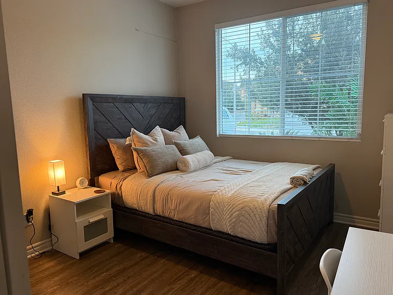 Elkwood Cir — Photo 4