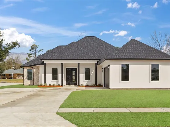 149 Pleasant Valley Dr, Des Allemands, LA 70030