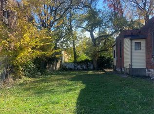 4030 Grove St, Saint Louis, MO 63107