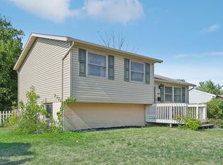 4913 Fox Ridge Ct, Columbus, OH 43228