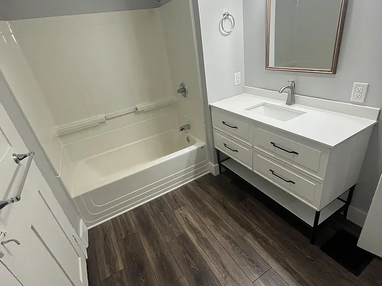 90 Clinton Ave #2 — Photo 3