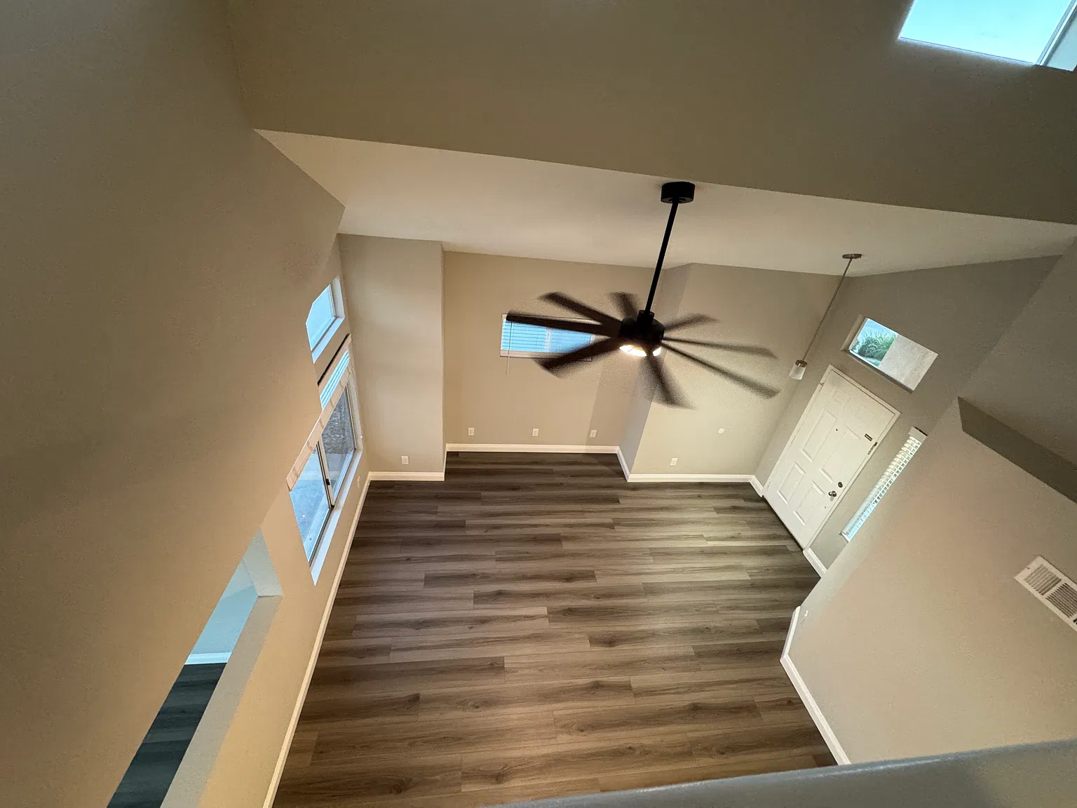 43570 Corte Logrono — Photo 3