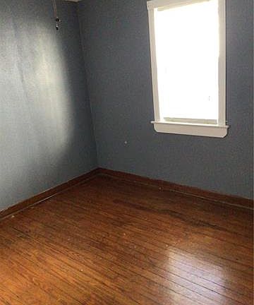 4th image of 221 Lowerline St APT B
