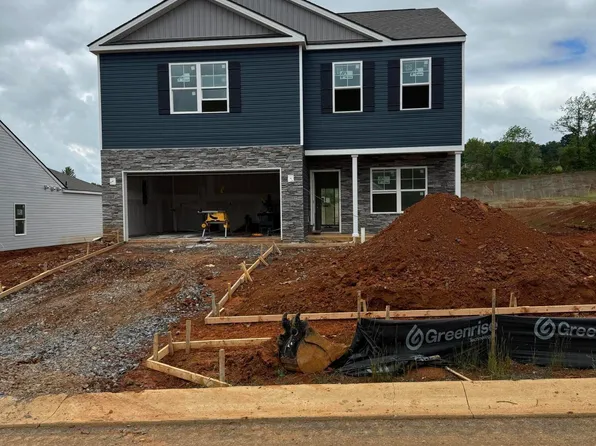 127 Tanasqui Dr, Johnson City, TN 37604