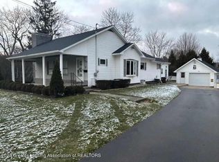 158 W Oak St, Elsie, MI