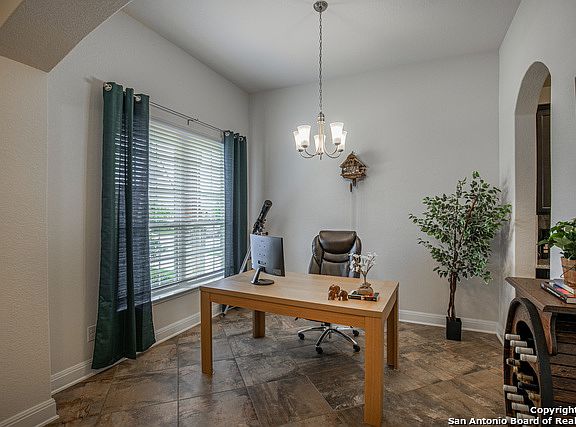 5th image of 5623 Calaveras Way