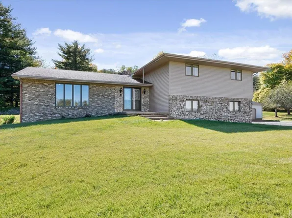 10901 Fieldside Dr, Evansville, IN 47712