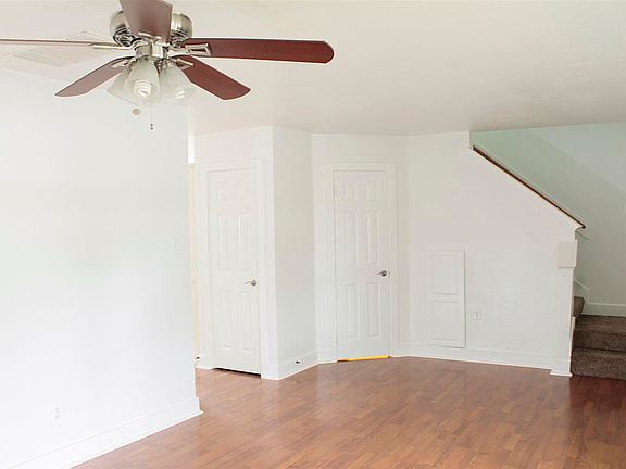 5th image of 3959 Carriage Park Row
