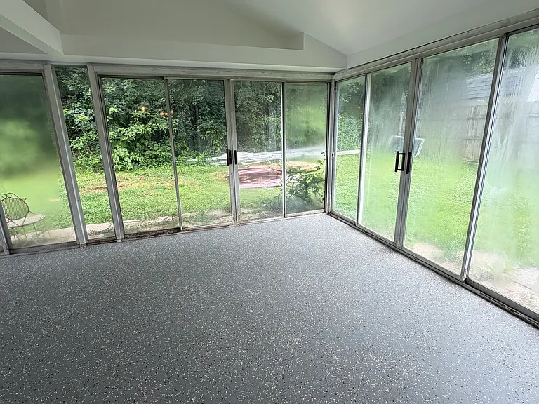 522 Willow Ave — Photo 22