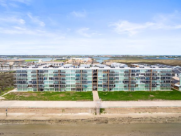 5th image of 14810 Windward Dr Unit 508