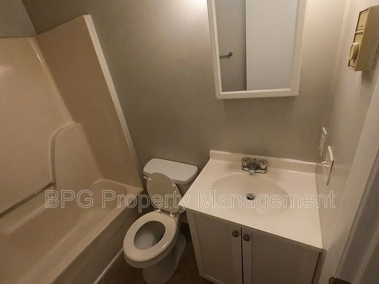 205 N Main St #8 — Photo 19