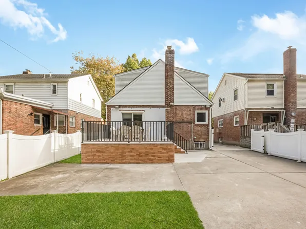 206-15 Richland Avenue image 8 of 37