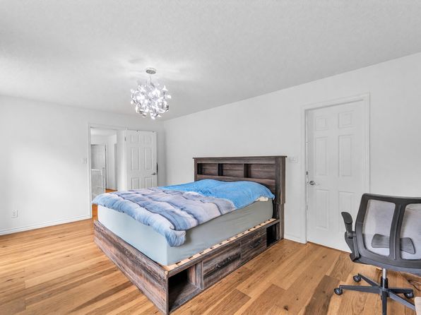 5 bedroom rental in Richmond — photo 12