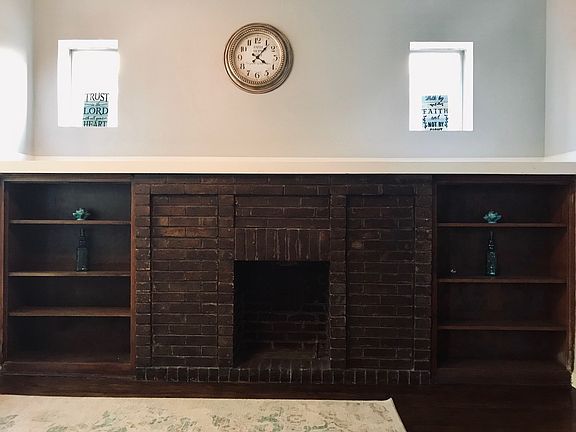 3rd image of 7004 S Artesian Ave