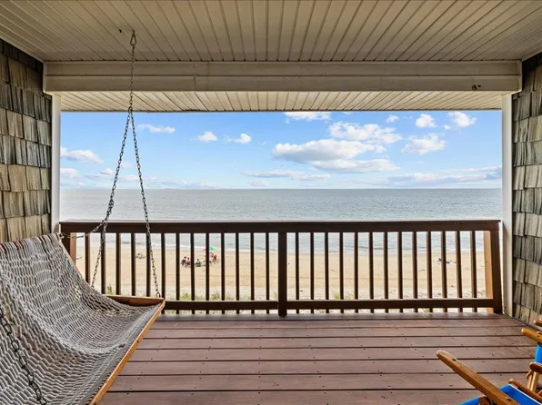 2504 Ships Watch Ct, Virginia Beach, VA 23451