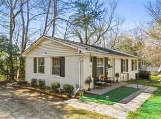 1342 Tredwell Dr, Winston Salem, NC 27103