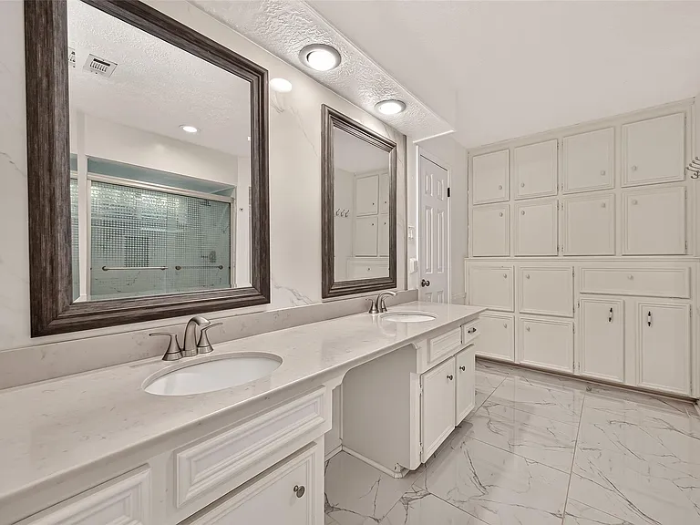 12619 Chriswood Dr — Photo 43