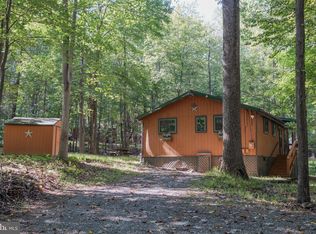 249 Pileated Woodpecker Ln, Hedgesville, WV 25427