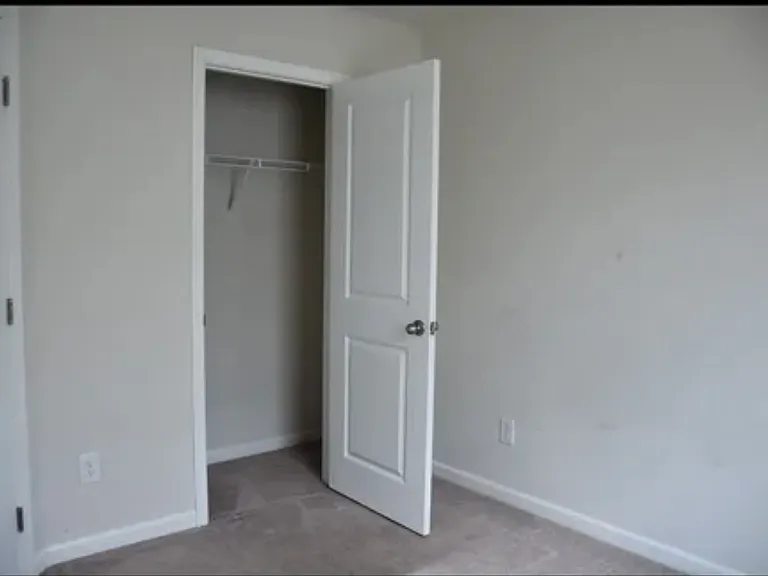 2935 Winterberry Dr #31 — Photo 8