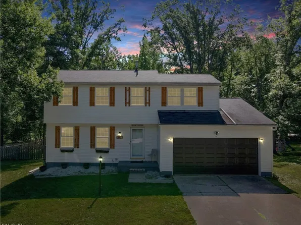 10095 Pirates Trl, Aurora, OH 44202