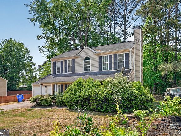3rd image of 3717 Dogwood Farm Rd