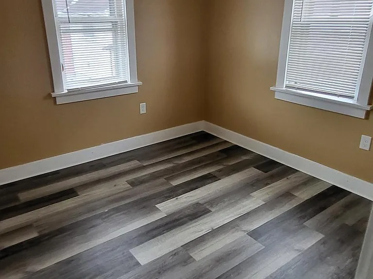 1206 Lewis Ave — Photo 5