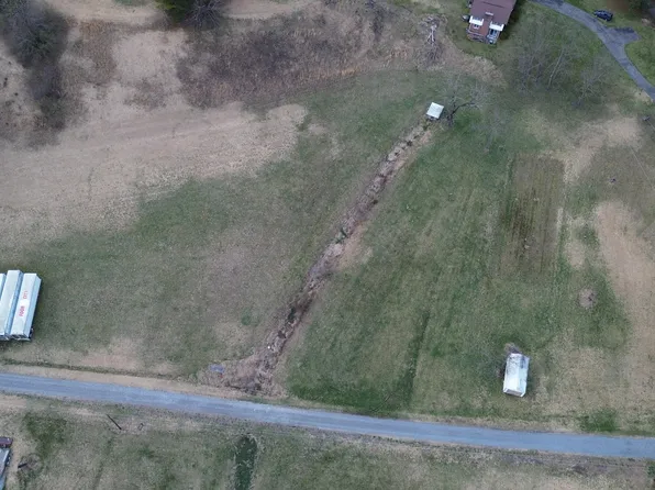 Kiser Rd, Coeburn, VA 24230