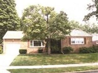 45 Center Dr, Camp Hill, PA 17011