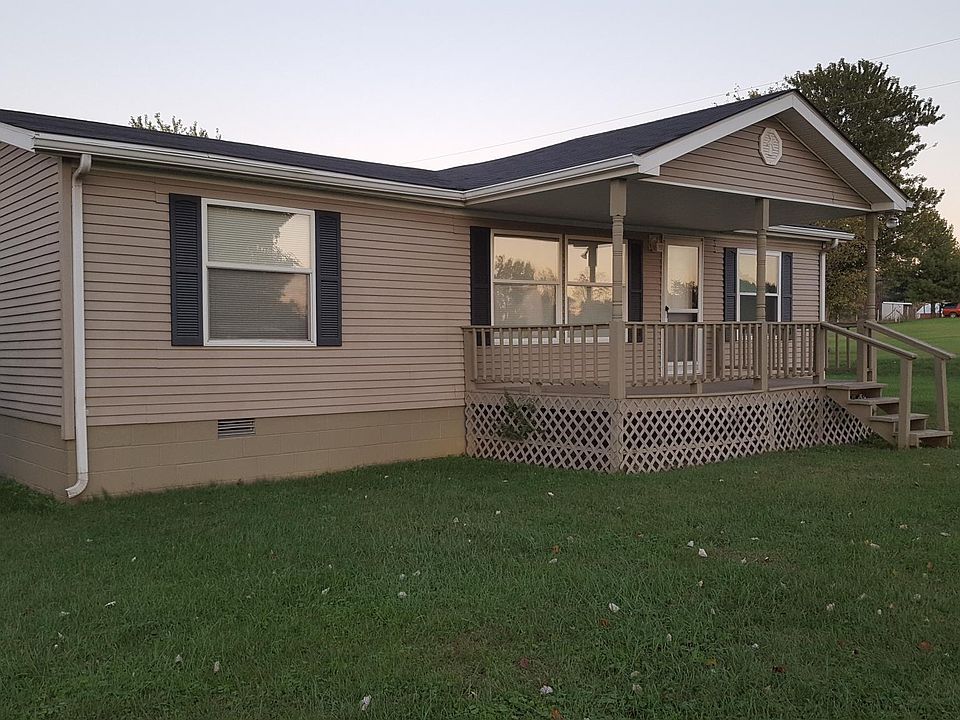 2nd image of 1004 Old Mammoth Cave Rd