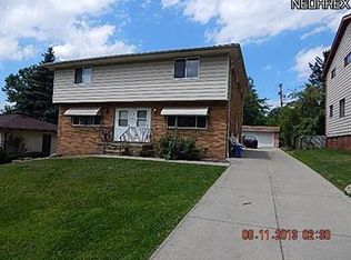 8215 Reed Ave, Garfield Heights, OH 44125