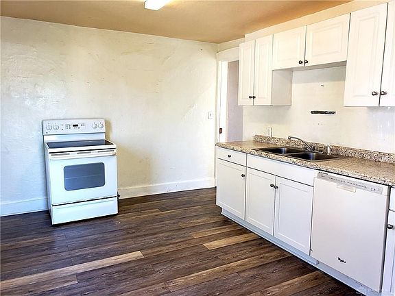 4th image of 2253-2255 E 5th St