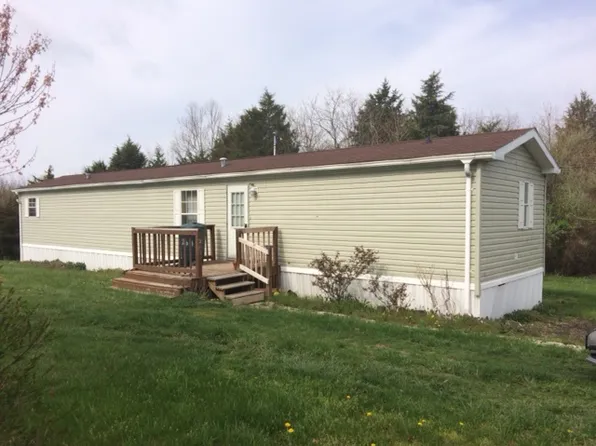 263 Chicken Hawk Dr, Martinsburg, WV 25404