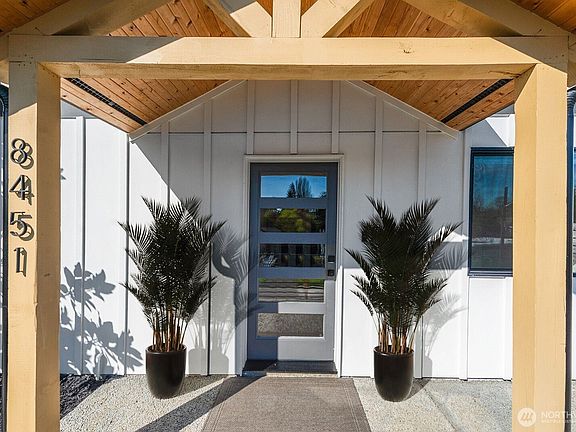 3rd image of 8451 18th Avenue SW