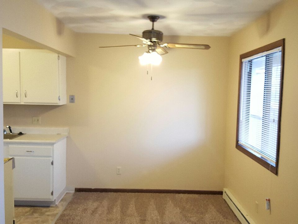 1st image of 3811 Sandhurst Dr APT 302