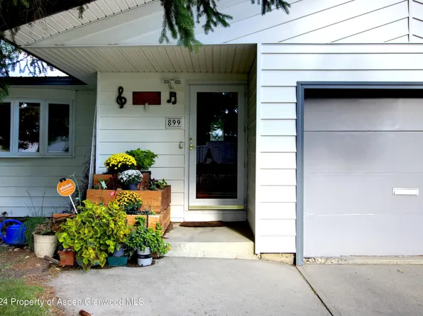 899 Steele St, Craig, CO 81625