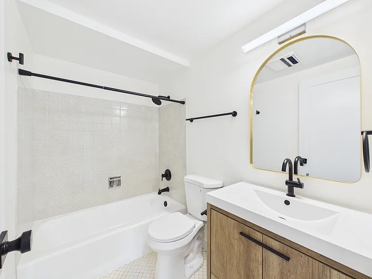 4525 Blackhawk Ln #202 — Photo 37