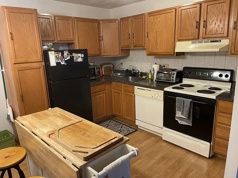 173 Adams St #27 — Photo 1