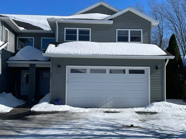 721 Eastgate Pl, Traverse City, MI 49686
