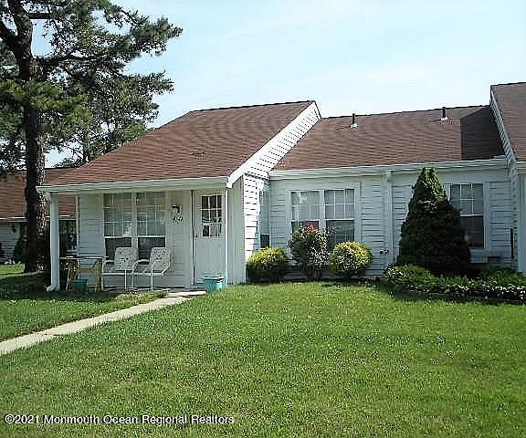 1st image of 454 Chesterfield Court #A