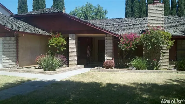 2205 Chapparal Pl photo 1