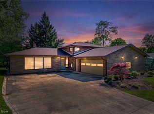16385 Glendale Ave, Strongsville, OH 44136