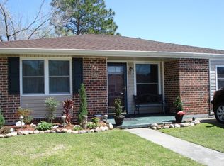 3282 Continental Dr, Kenner, LA 70065