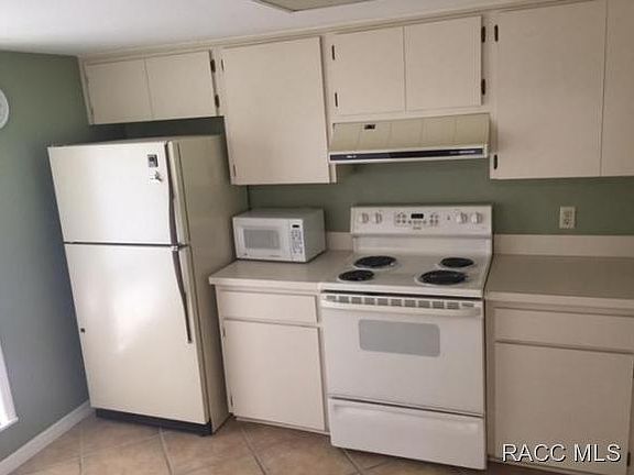 3rd image of 6015 W Ainsley Ct