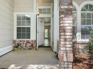 7043 Clearbrook Way, Sacramento, CA 95823