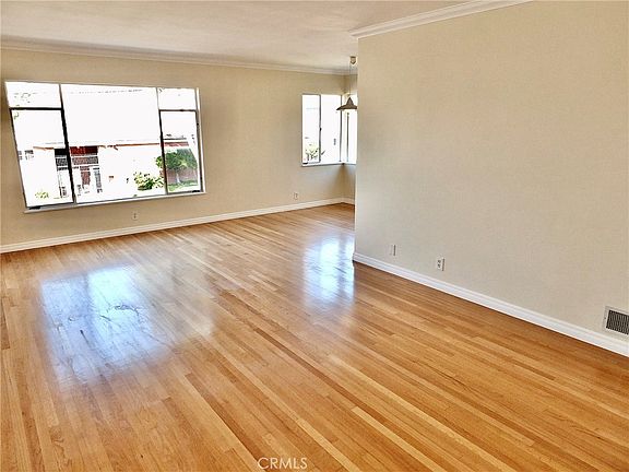 5th image of 1250 E 3rd St APT 7