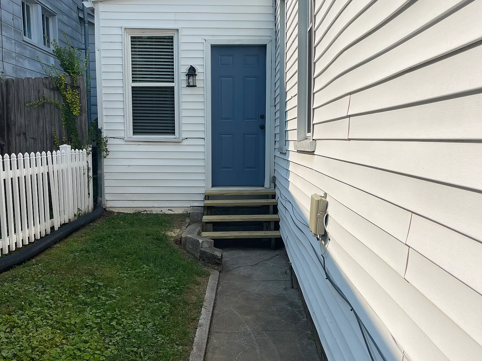 1417 Rufer Ave — Photo 2